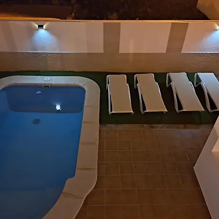 Willa Linda Con Piscina Privada