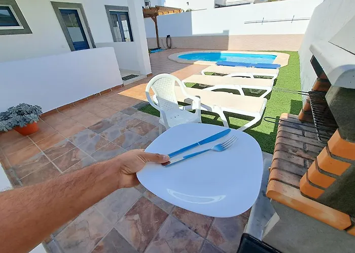 Linda Con Piscina Privada فيلة بلايا بلانكا